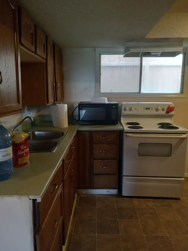 2 Bedroom Basement for Rent at Castleridge, NE - Photo 4