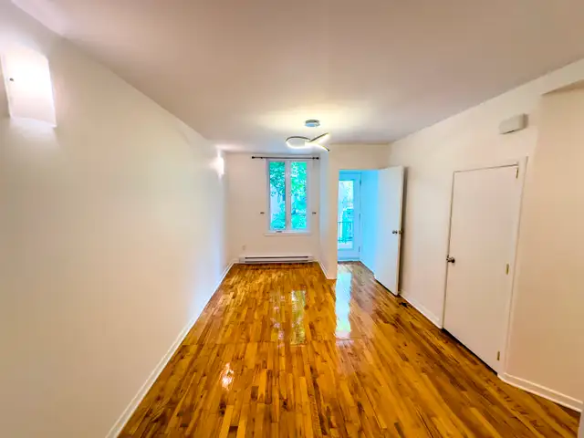 Grand 3 ½ plateau Mont-Royal près du parc DeLorimier