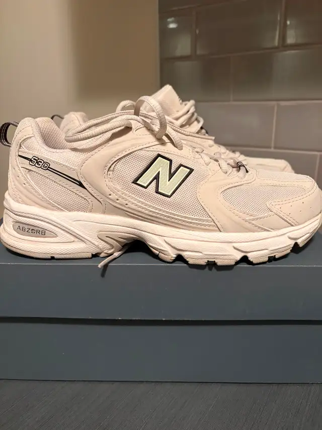 Women’s New Balance Sneakers - Photo 2