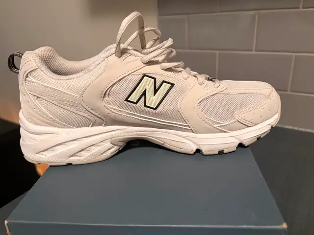 Women’s New Balance Sneakers - Photo 6