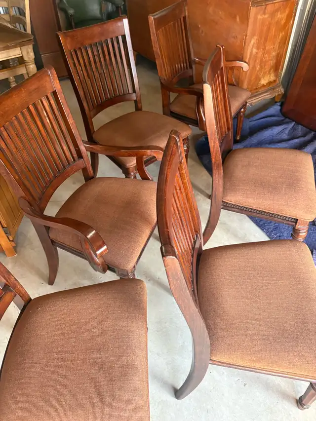 Free delivery used Wooden Dining Table with 6 Chairs - Photo 9