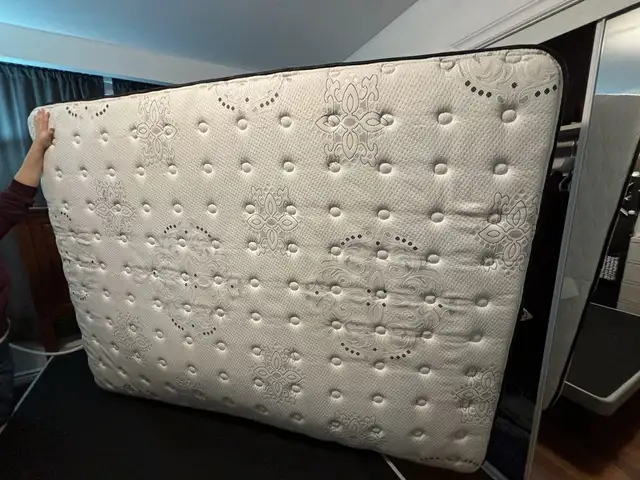 Queen Mattress High Density Foam Strong Support - Photo 3