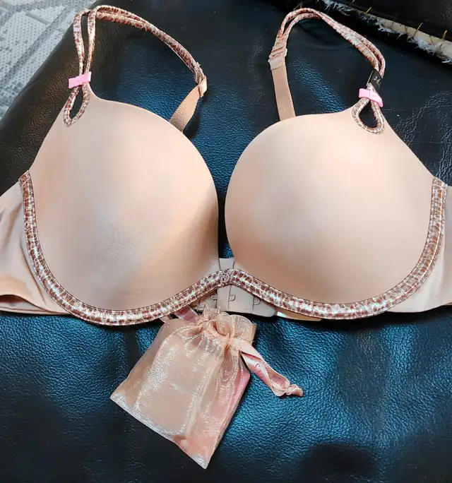 Brand NEW Victoria Secret bra! Size 36C - Photo 3