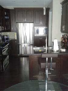 $ 850. June 1st. Furnished bedroom. Burlington