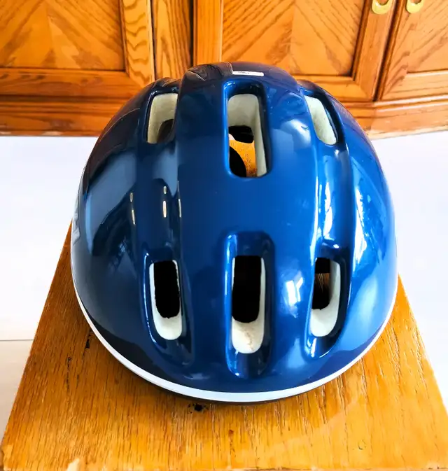 High Quality Bicycle Helmet - Photo 3