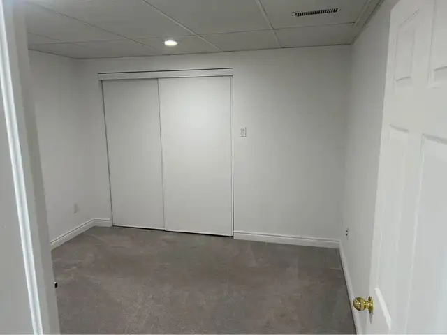 For Lease 2 Bed - 1 Bath Basment - Photo 6