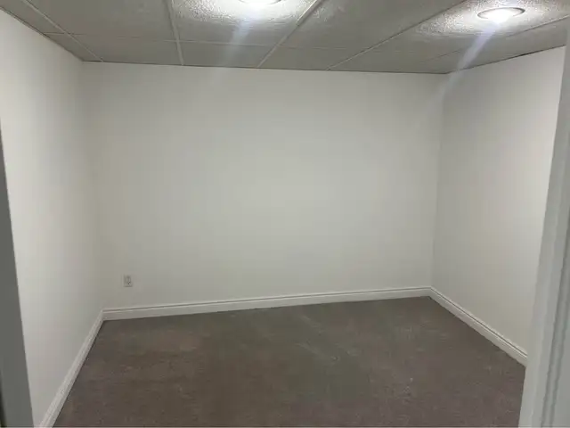 For Lease 2 Bed - 1 Bath Basment - Photo 7