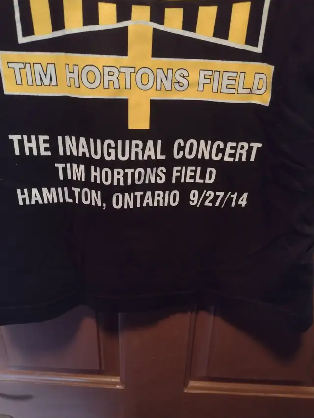 2014 Keith Urban concert tee-shirt size large - Photo 2