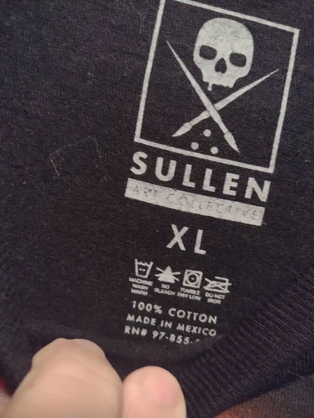 Men's Sullen collection tee-shirt size XL - Photo 2