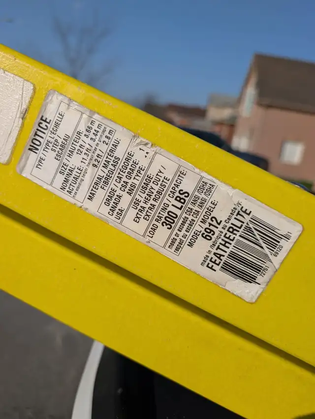 12ft Fiberglass Step Ladder - Photo 4