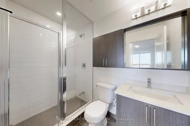 ✨ TORONTO CONDO FOR SALE $64.9K ✨ - Photo 6