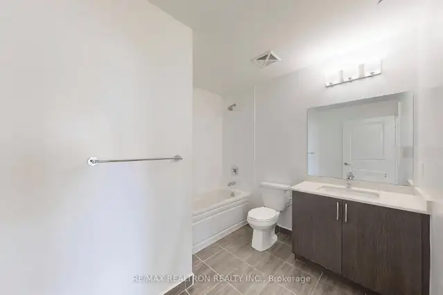 ✨ TORONTO CONDO FOR SALE $64.9K ✨ - Photo 10