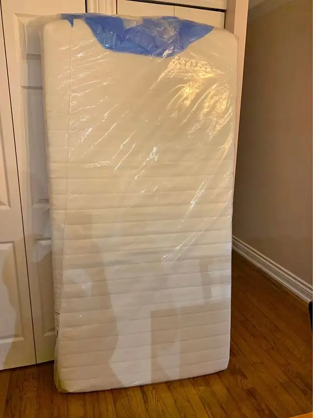 Single Mattress Thin Profile Easy Comfort Design - Photo 3