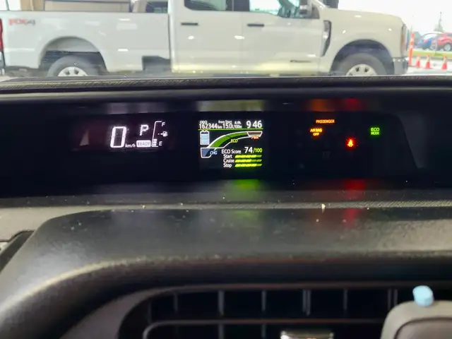 2016 Toyota Prius c "LOADED & inspected" - Photo 2