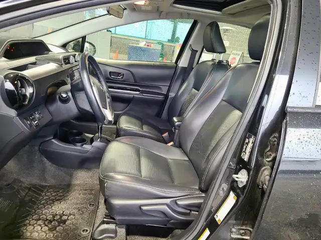 2016 Toyota Prius c "LOADED & inspected" - Photo 9