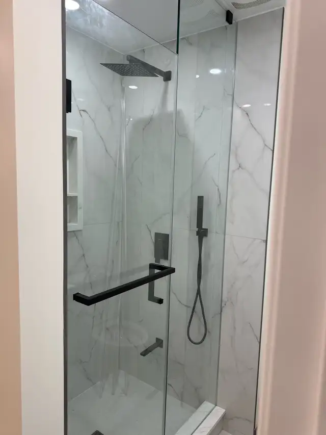 Downtown Toronto one newly renovated studio available May 1st - Photo 3