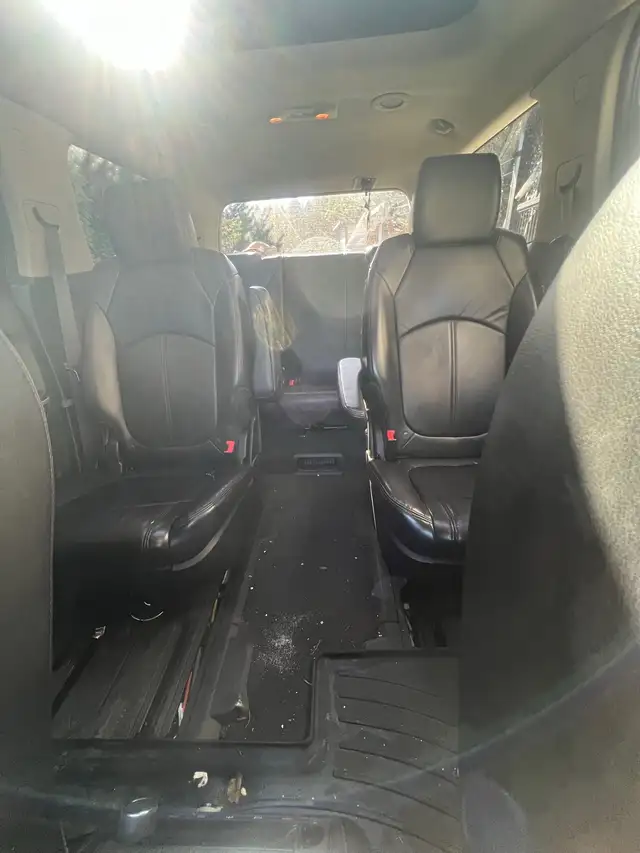 2011 GMC Acadia - Photo 4