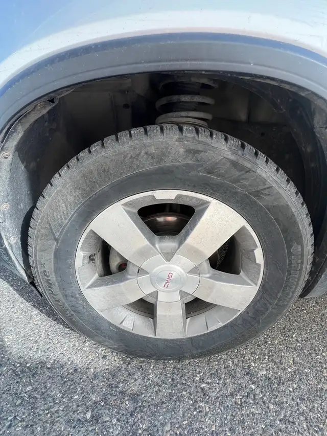 2011 GMC Acadia - Photo 6