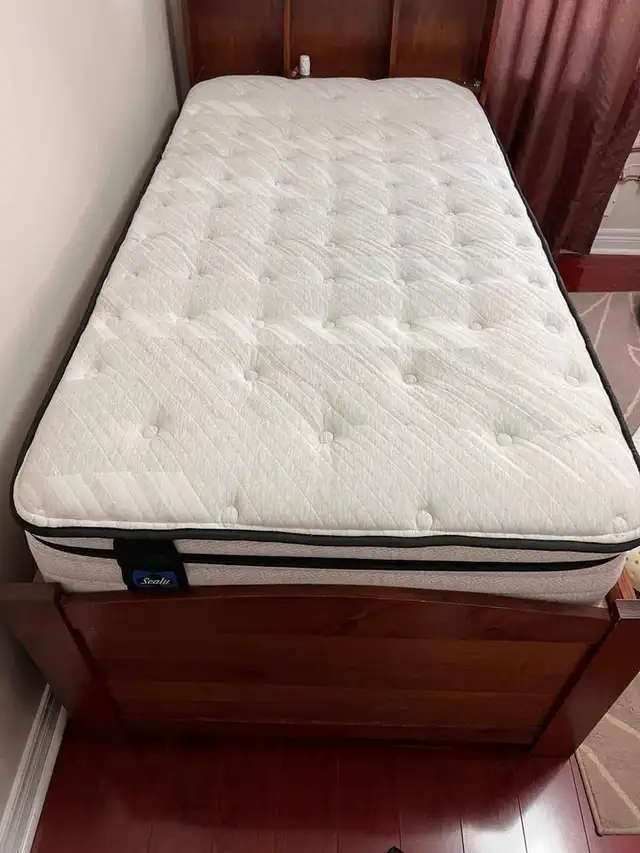 Double Mattress Strong Support Frame Friendly Design
