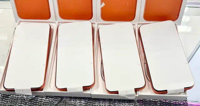 iphone 17 pro max 256 GB open box - Photo 3