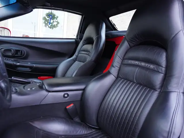 2004 Chevrolet Corvette CONVERTIBLE 3LT, AUTO, LOADED, LOW KMS, - Photo 4