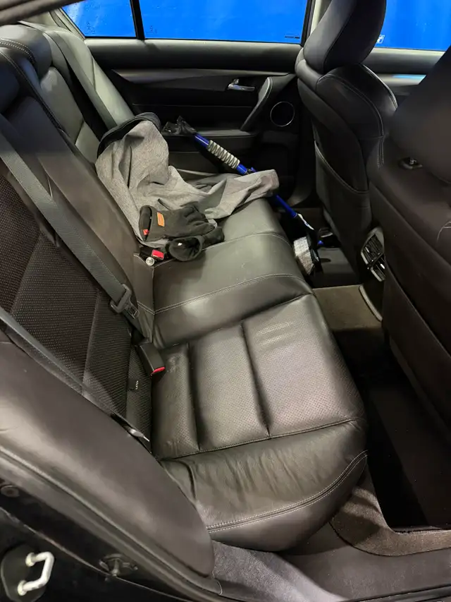 2012 Acura TL w/Tech Pkg AWD Luxury Sedan direct from BC - Photo 7