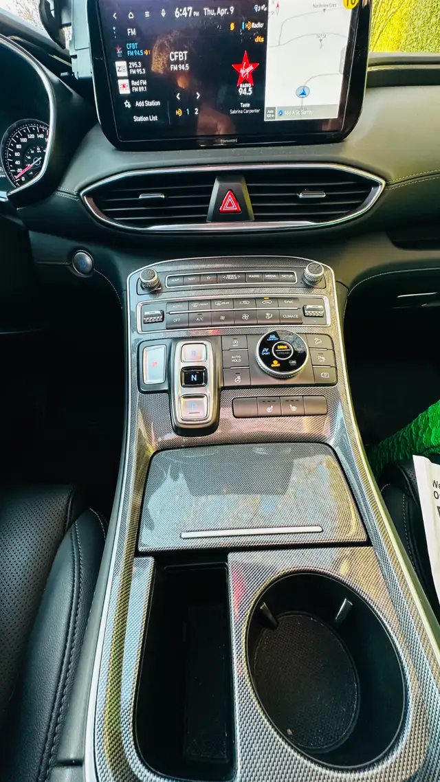 2023 Hyundai Santa Fe - Financing-Available - one owner - Photo 8