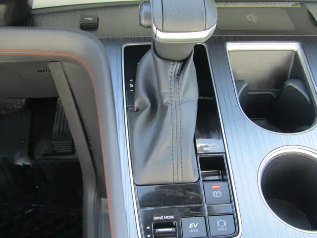 2022 Toyota Sienna XSE AWD Hybrid 7-Passenger / Leather / Navi / - Photo 21