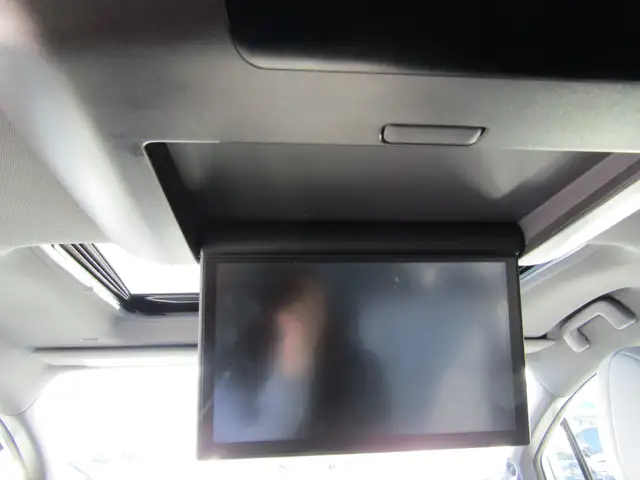 2022 Toyota Sienna XSE AWD Hybrid 7-Passenger / Leather / Navi / - Photo 25