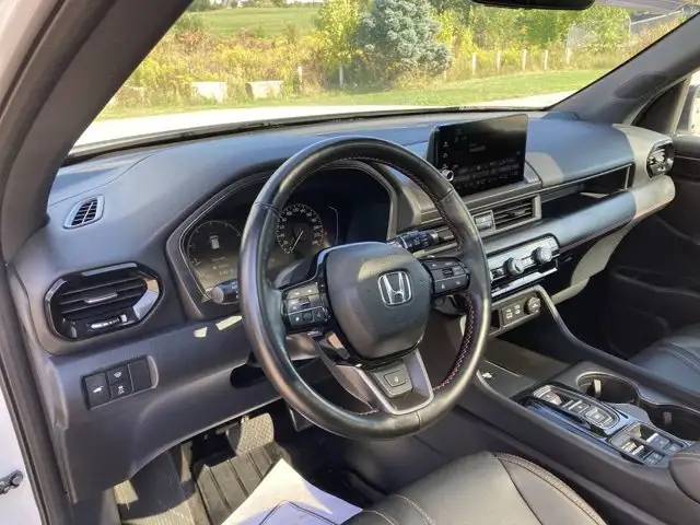 2023 Honda Pilot TrailSport - Photo 15