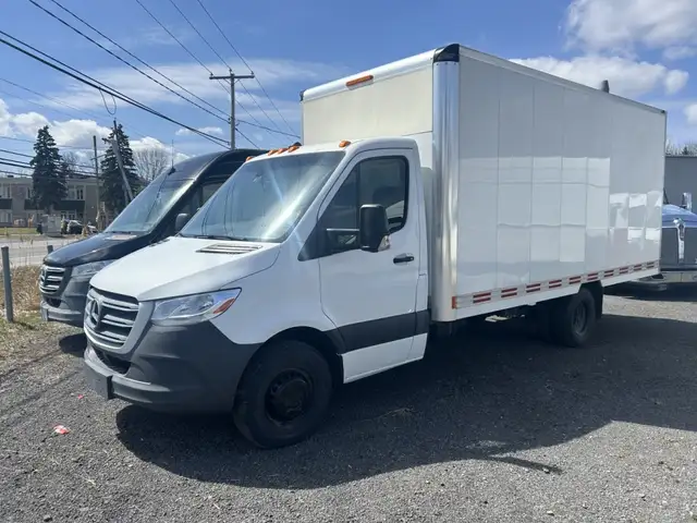 2019 Mercedes-Benz Cabine châssis Sprinter 3500 CUBE 16pieds