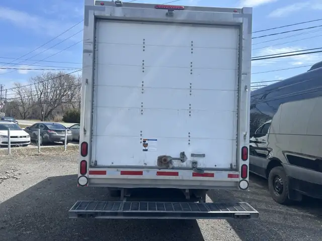 2019 Mercedes-Benz Cabine châssis Sprinter 3500 CUBE 16pieds - Photo 3