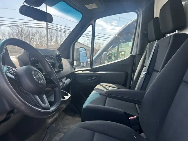 2019 Mercedes-Benz Cabine châssis Sprinter 3500 CUBE 16pieds - Photo 7