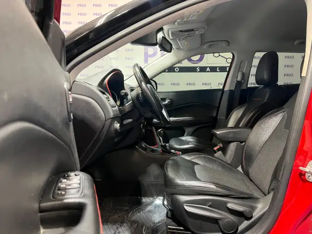 2019 Jeep Compass - Photo 13