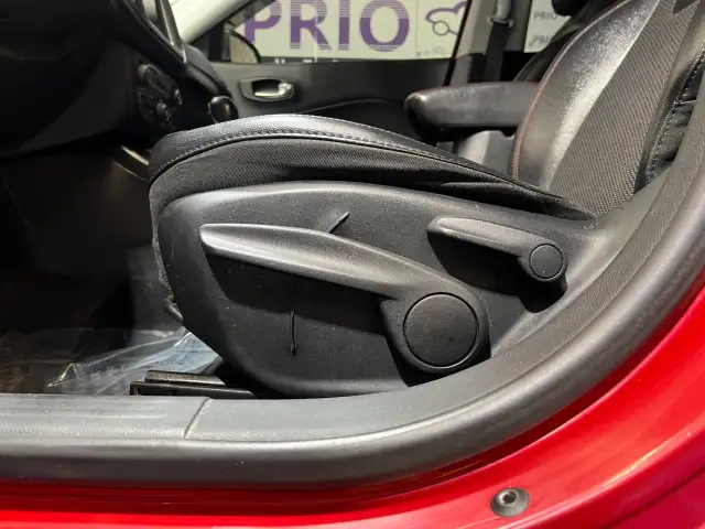 2019 Jeep Compass - Photo 14