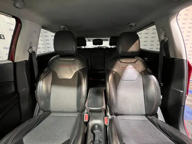 2019 Jeep Compass - Photo 19