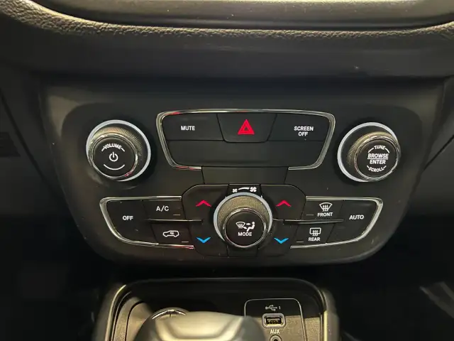 2019 Jeep Compass - Photo 27