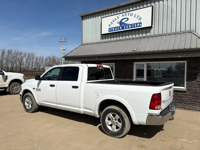 2018 Ram 1500 Crew Cab 4x4 SLT 5.7L - Rebuilt Title - Photo 2