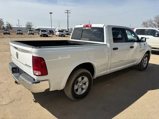 2018 Ram 1500 Crew Cab 4x4 SLT 5.7L - Rebuilt Title - Photo 4
