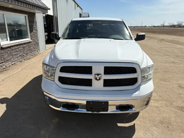 2018 Ram 1500 Crew Cab 4x4 SLT 5.7L - Rebuilt Title - Photo 5