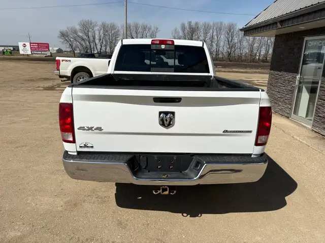 2018 Ram 1500 Crew Cab 4x4 SLT 5.7L - Rebuilt Title - Photo 6