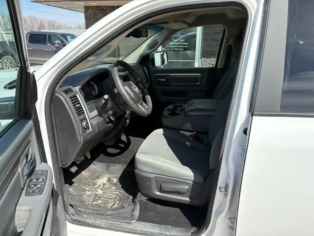 2018 Ram 1500 Crew Cab 4x4 SLT 5.7L - Rebuilt Title - Photo 12