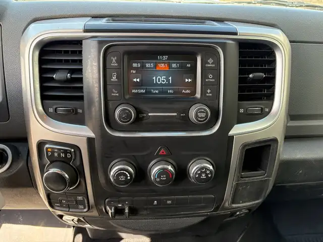 2018 Ram 1500 Crew Cab 4x4 SLT 5.7L - Rebuilt Title - Photo 18