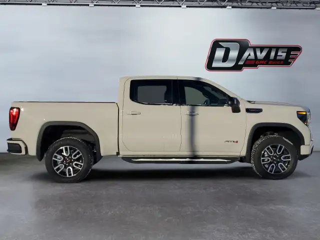 2026 GMC Sierra 1500 - Photo 4