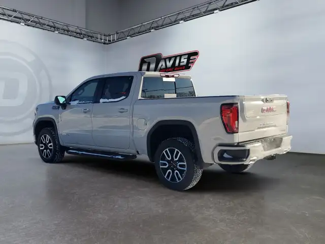 2026 GMC Sierra 1500 - Photo 8