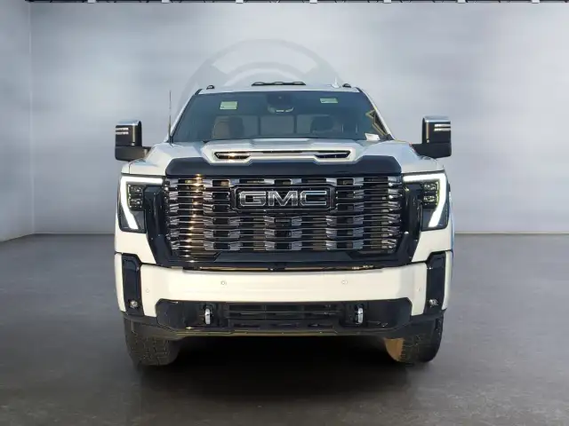 2026 GMC Sierra 3500HD - Photo 2