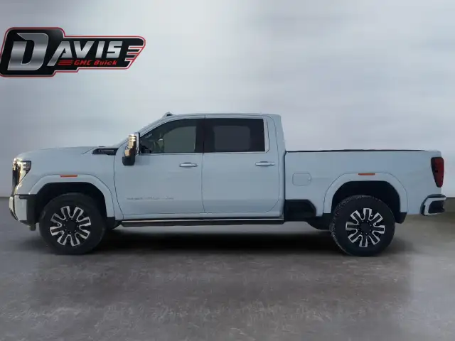 2026 GMC Sierra 3500HD - Photo 9