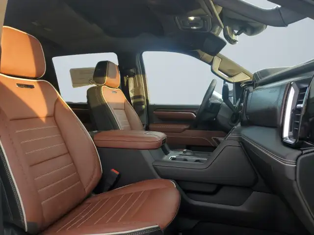 2026 GMC Sierra 3500HD - Photo 17