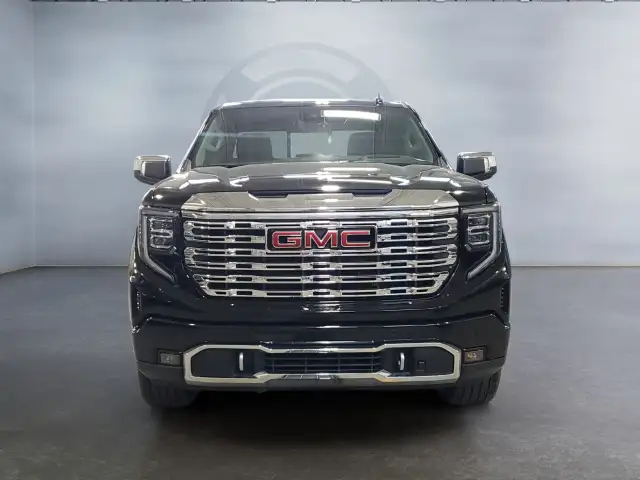 2026 GMC Sierra 1500 - Photo 2