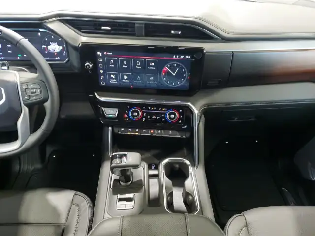 2026 GMC Sierra 1500 - Photo 16